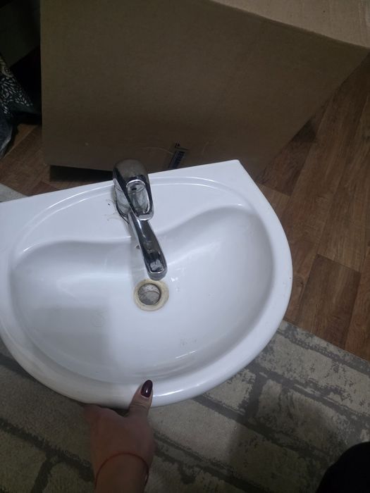 Продам б/у раковину, самовывоз