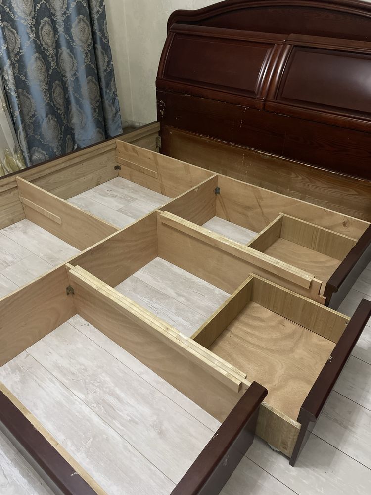 Продается кровать 180*200