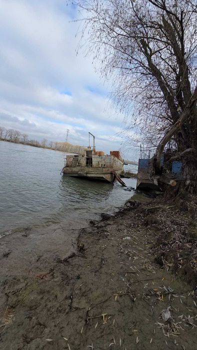 vand pontoane dormitoare