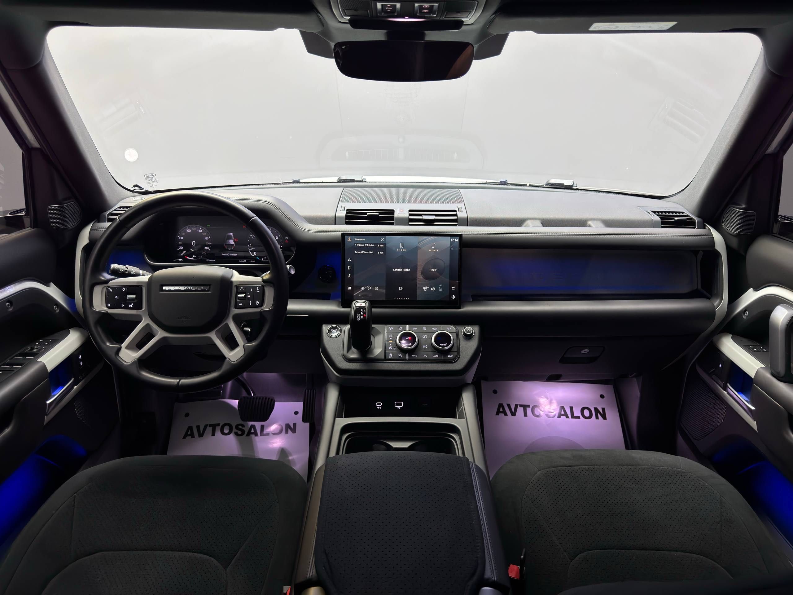Автосалон Avenue Motors предлагает Land Rover Defender Xdynamic