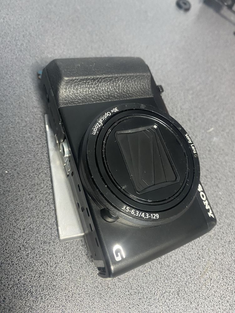Vand camera foto Sony DSC-HX50 defecta