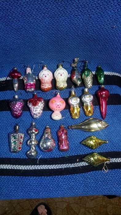 Новогодние игрушки.