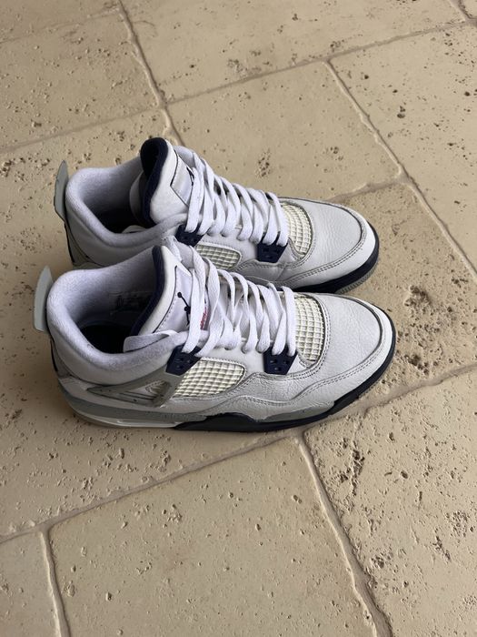 Air Jordan 4 Midnight Navy