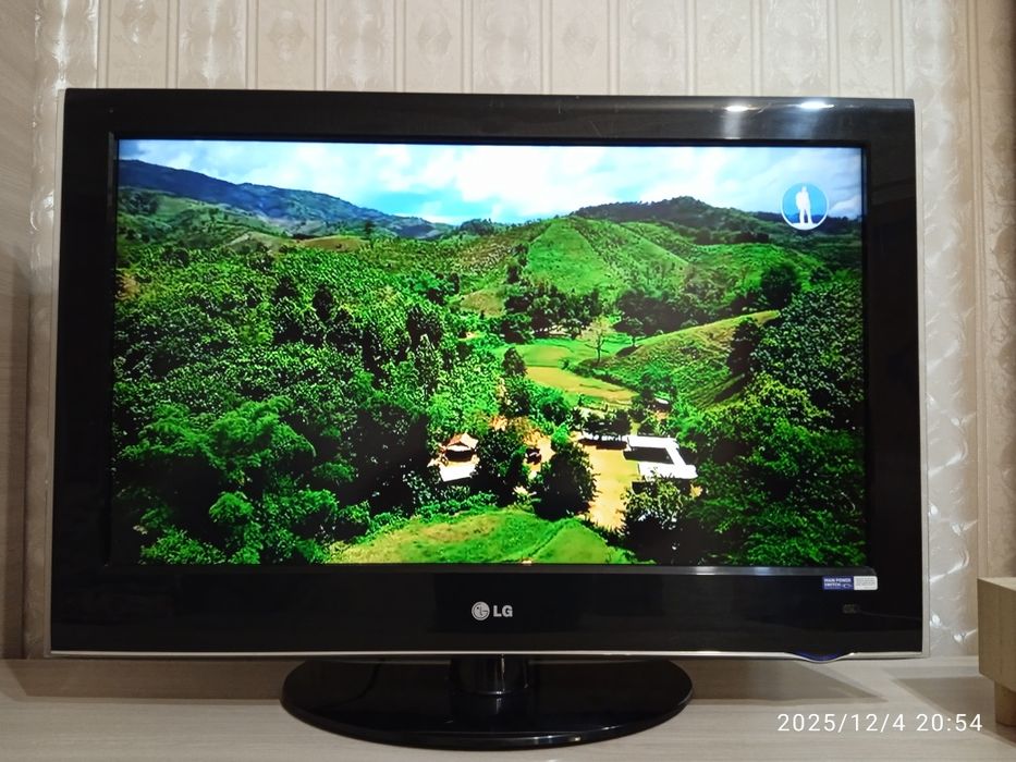 Продам телевизор lg