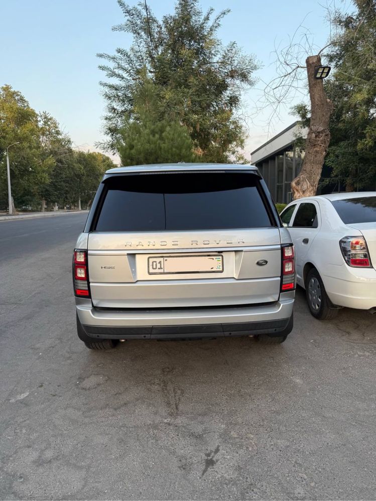 Срочно продаётся Range Rover Vogue 3.0L