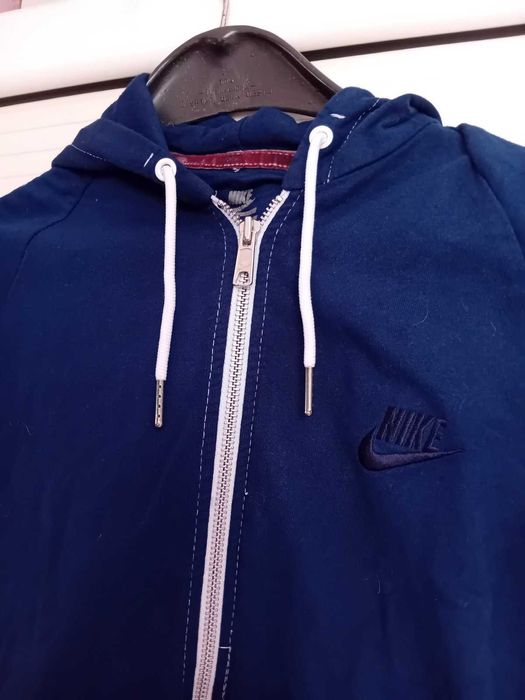 Оригинално горнище с качулка Nike