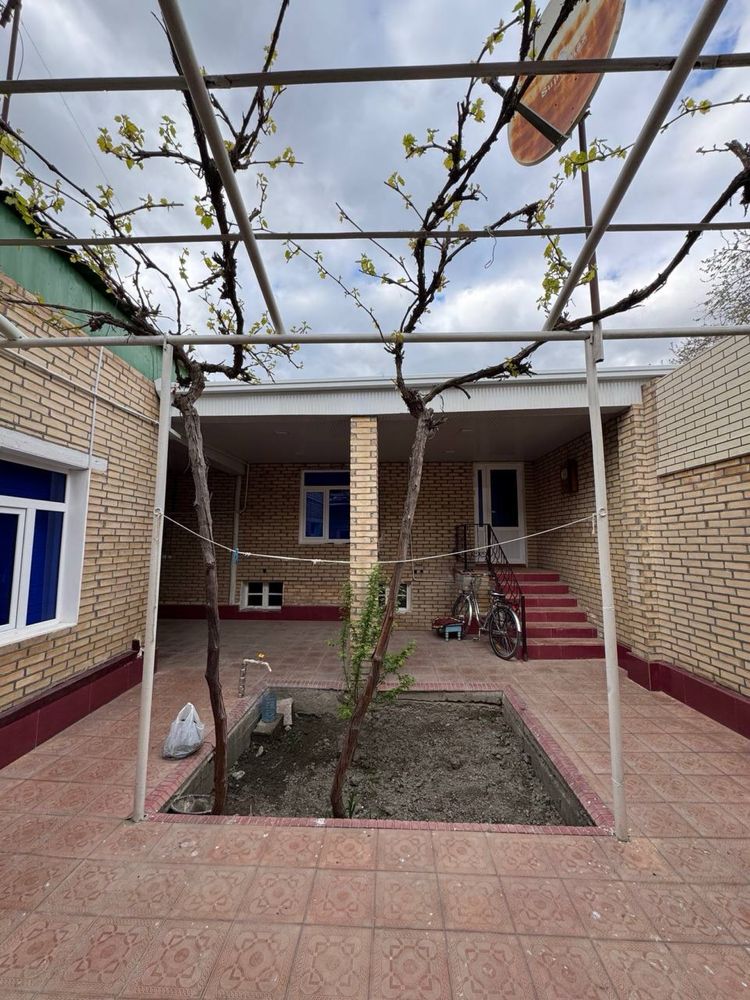 Fayzli uchastka sotiladi