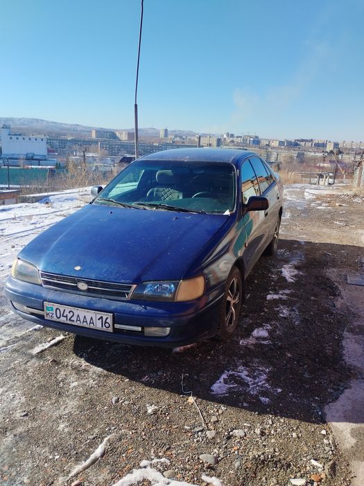 Продам Тойота Карина Е