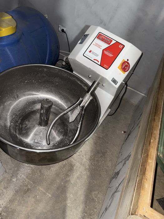 Mishalka xolati yaxwi kop ishlamagan faqat olaydigon tel qilsin. 650$