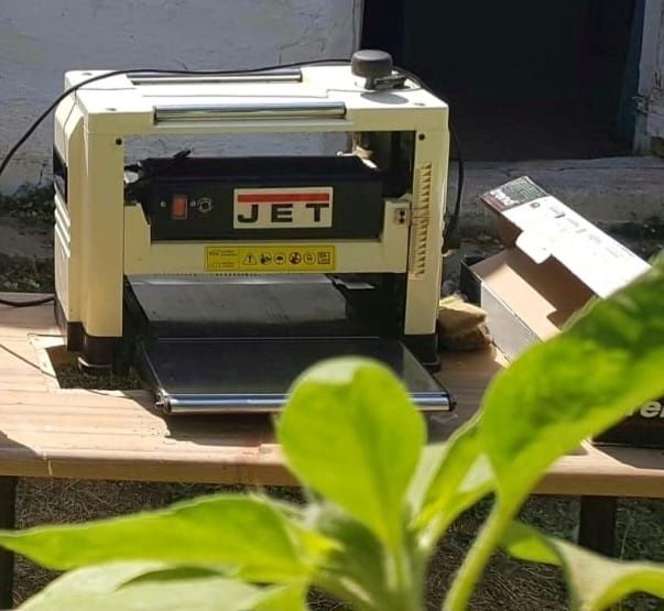 Рейсмусовый станок — 150 000 ₸
Минимальный пробег, работает льн