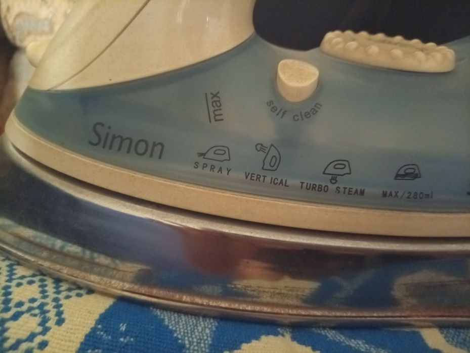 Продам утюг рабочий Simon