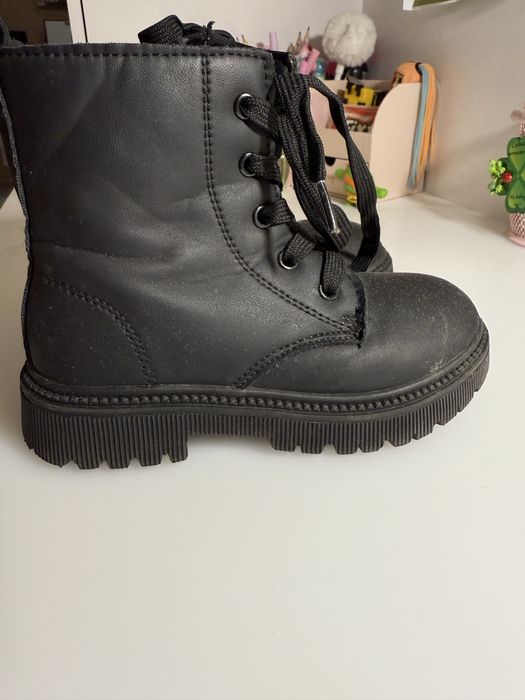 Детски черни ботушки