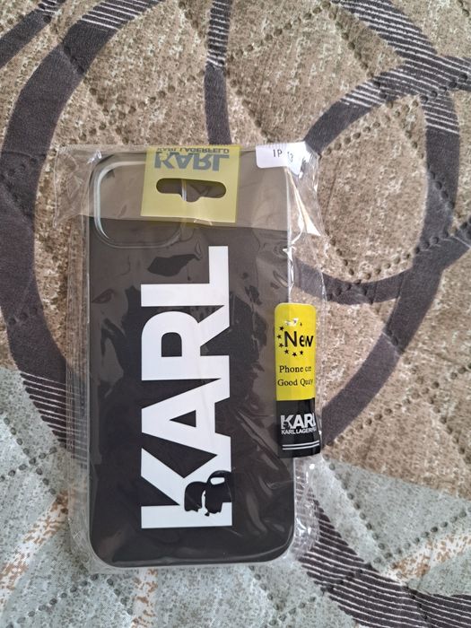 Калъфи за iPhone и Samsung