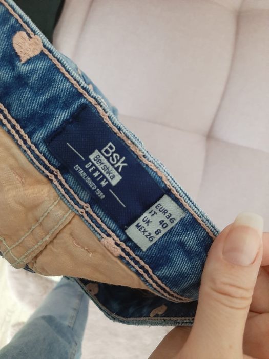 Tricouri si pantaloni scurti dama