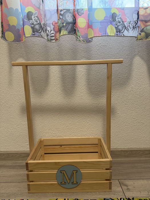 Бебешко гардеробче статив закачалка гардероб за кръщене или изписване