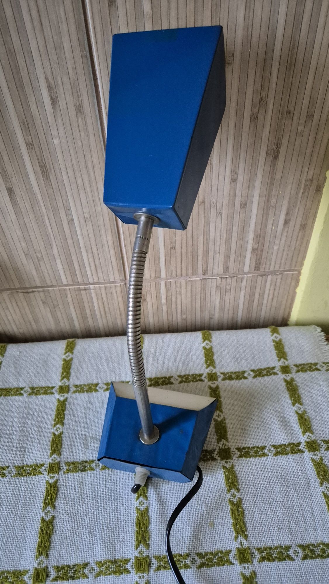 Lampa veche perioada comunista românească