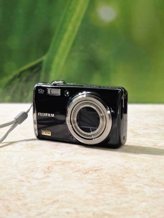 Дигитален фотоапарат Fujifilm FinePix F80 EXR (черен)