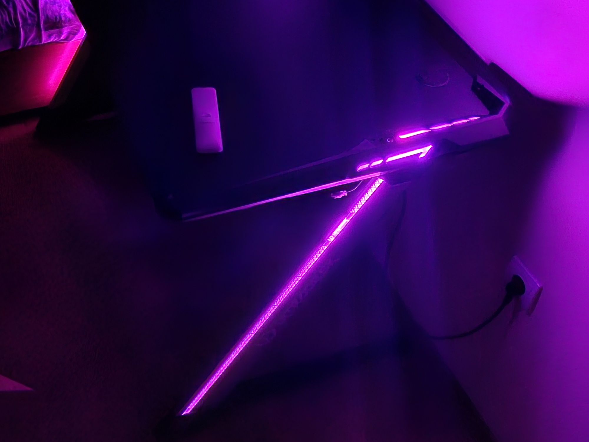 Гейминг бюро Ultradesk Racer