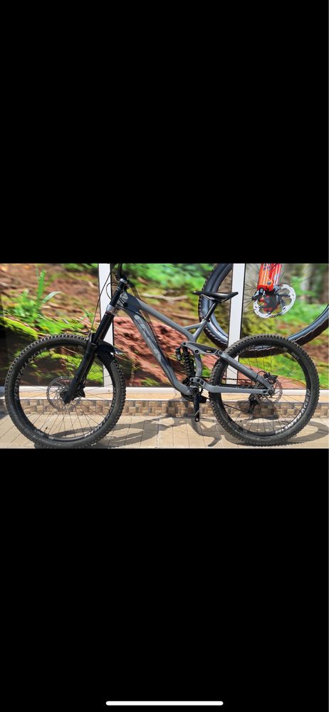Trek session 8 2019 M/AL/27.5