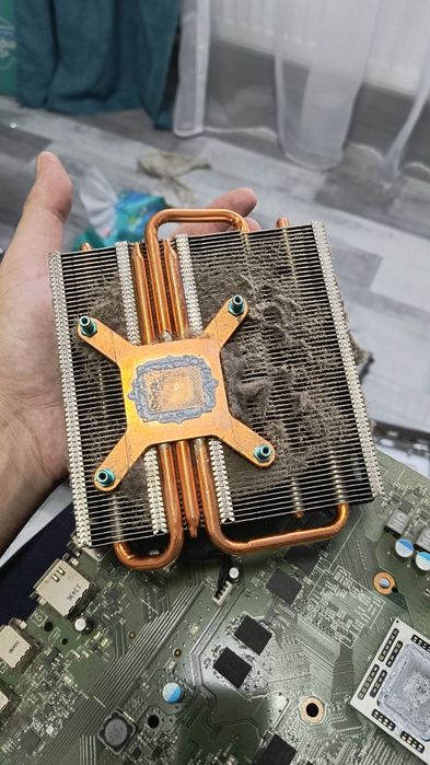 Mentenanta Console Playstation si Xbox