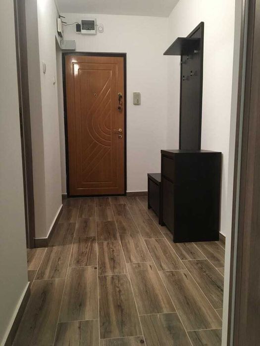 Proprietar - Chirie apartament 3 camere, bucatarie,  et.2 din 4, de