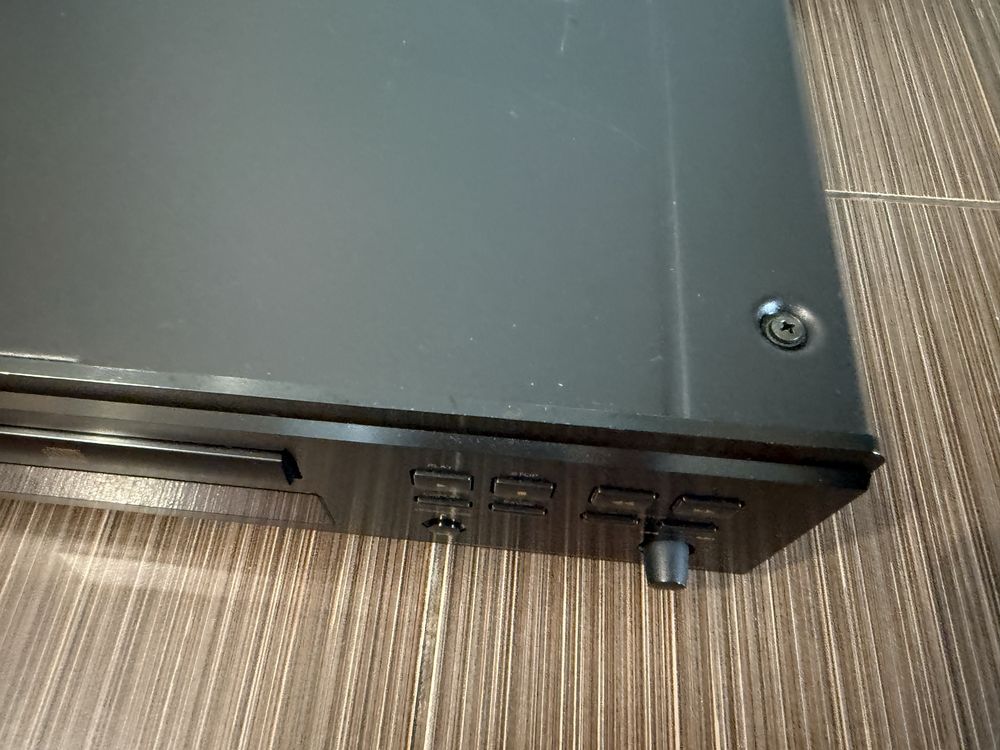 Denon DCD-1550ar Качествен CD player