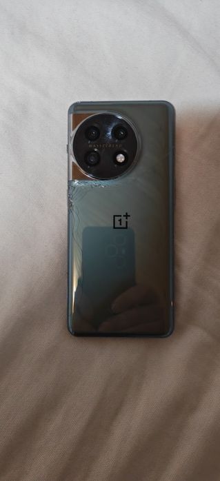 One plus 11 .12 ram 256 rom