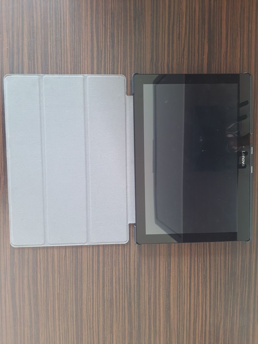 Tableta Lenovo Tab2 A10-30, 10'', Quad-Core 1.3GHz, 1GB RAM, 16GB,