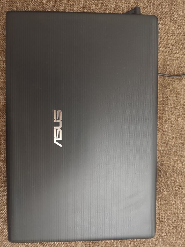 Ноутбук  ASUS X55A 15.6 дюймов