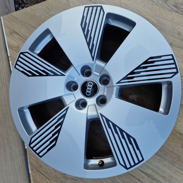 Оригинални джанти Audi E-Tron Q8