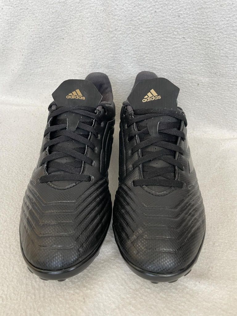 Adidas  40,5  номер