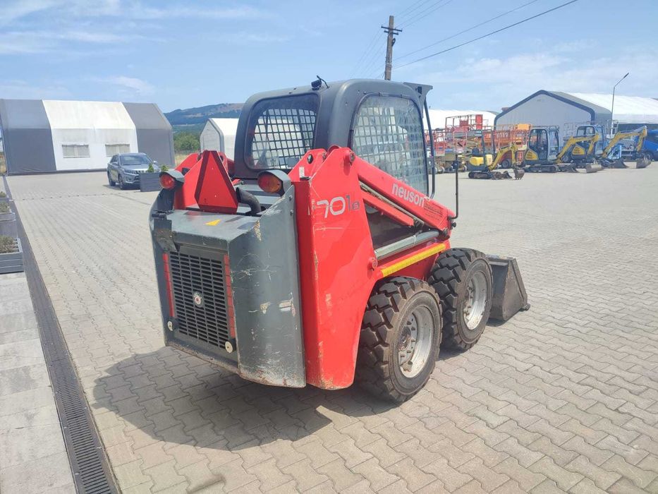 Miniincarcator frontal Neuson 701s