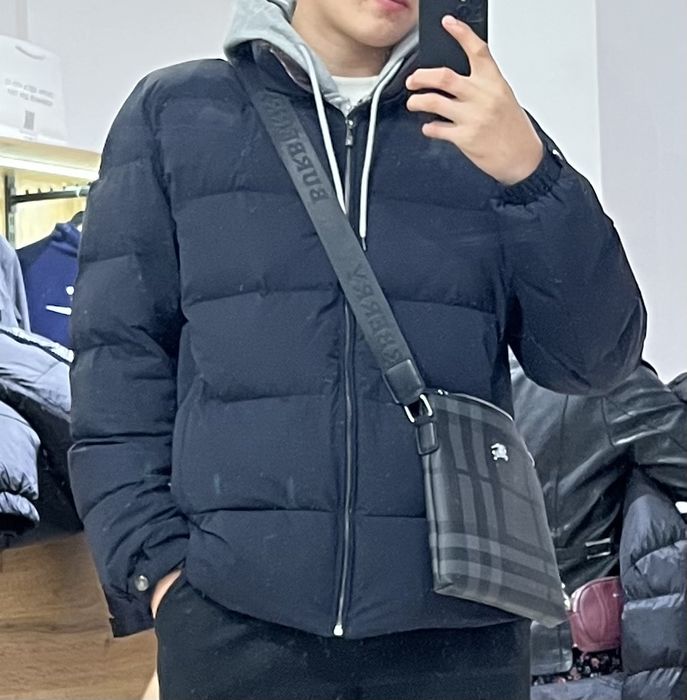 Куртка сатылад!!