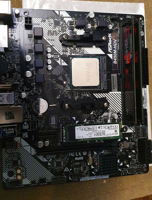 kit placa de baza + ryzen 3400g vega11 + 16gb ddr4 3000 + ssd 256gb
