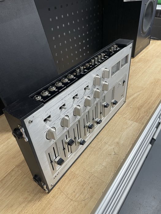 Preamplificator mixer akai mm-62