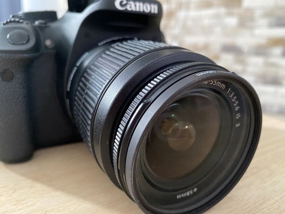 Camera foto DSLR Canon EOS 600D, 18MP+ CADOU rucsac