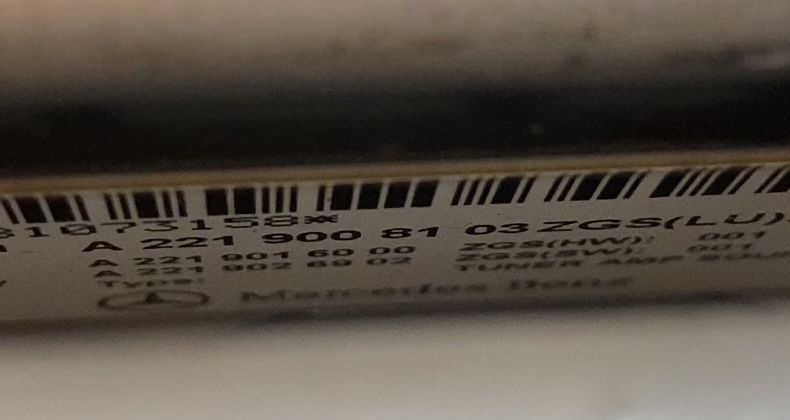 Sistem audio Harman Kardon Mercedes S W221 : Amplificator / Subwoofer