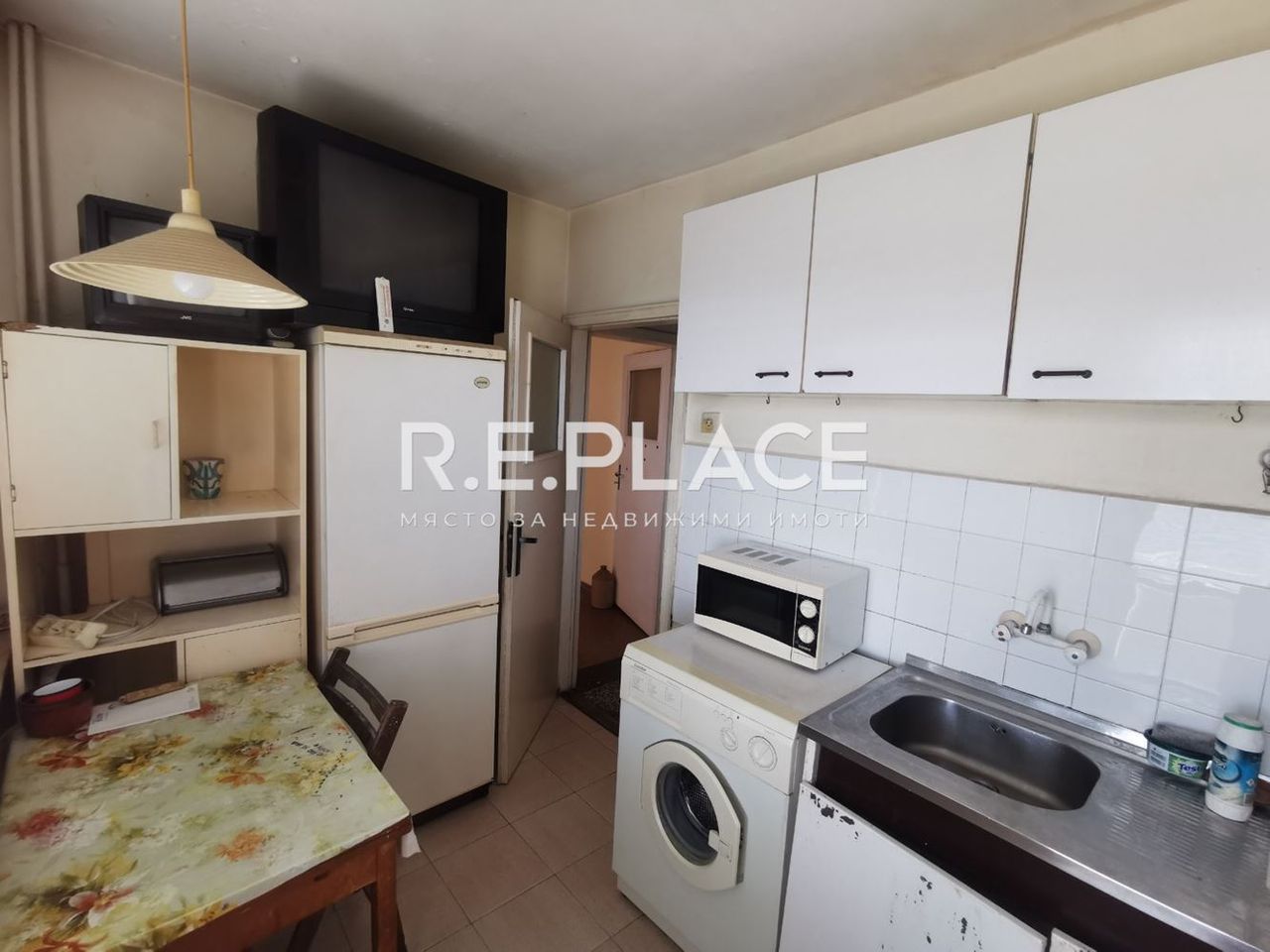 Продава се Двустаен апартамент в Варна, Младост 2 - 63 кв.м за 1588 €/кв.м - Снимка #3