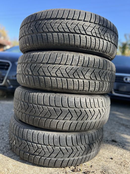 Зимни гуми 215/65/17 Pirelli dot 21.с 7 мм грайфер . Цена за всичките.