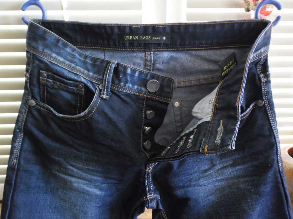 Продавам  дънки нови и пола BIAGGINI