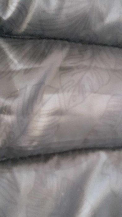 Елек 6 -7 г. нов Mango два цвята