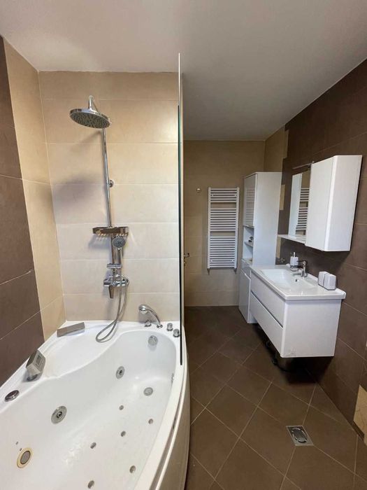 Дава се под наем Тристаен апартамент в София, Витоша - 111 кв.м за 899 € - Снимка #8