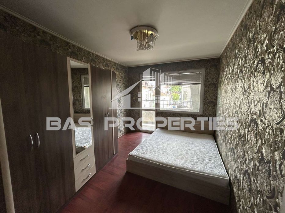 Дава се под наем Тристаен апартамент в София, Център - 83 кв.м за 700 € - Снимка #6