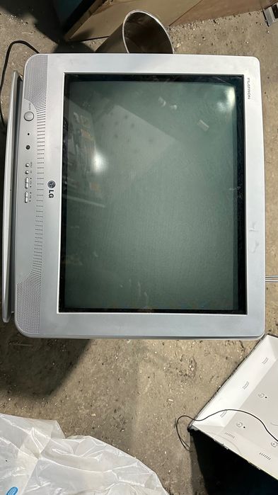 Продам телевизор