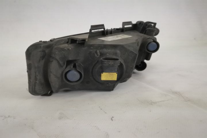 Proiector dreapta Halogen Original In Stare Buna Skoda  Octavia  3 [fa