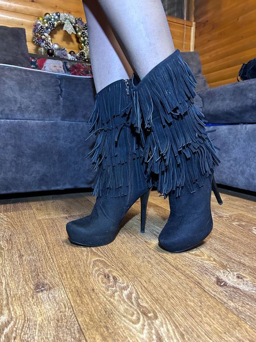 Сапоги с сумкой.