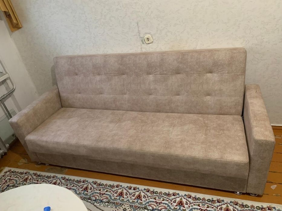 Продам диван в хорошем состоянии