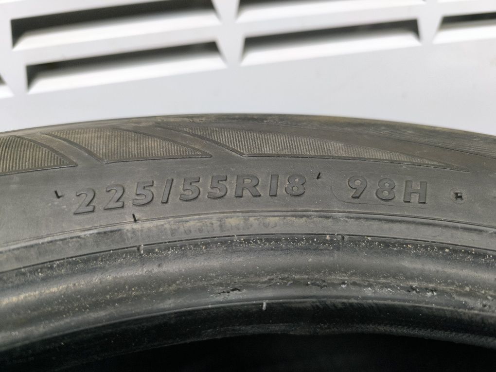 Летняя резина б/у Dunlop. Японские 225/55R18