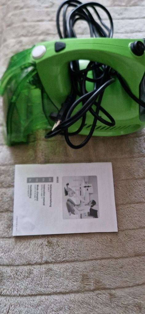 Vând aspirator portabil pt tapițerie și covoare