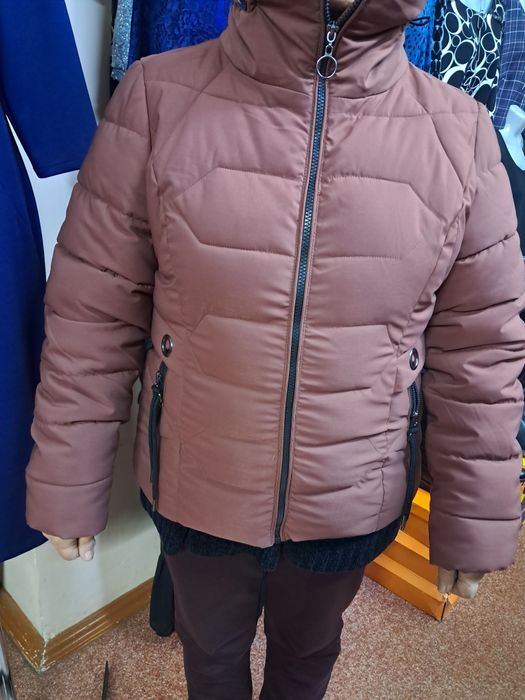 Продам куртку, женскую